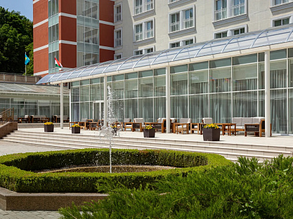 Санаторий «Плаза» г. Кисловодск. Территория